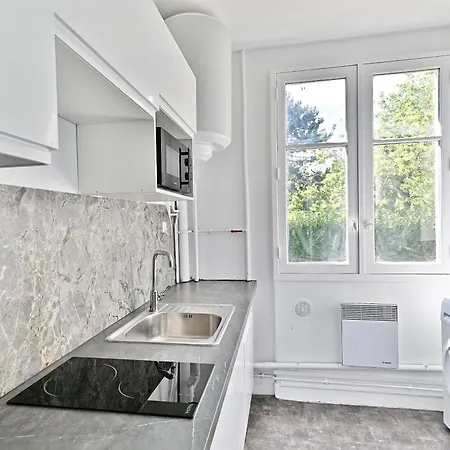 Apartment Lumineux Banlieue Parisienne -