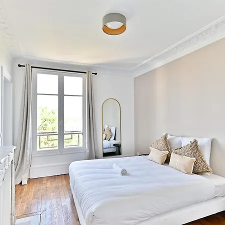 Apartment Lumineux Banlieue Parisienne - Puteaux